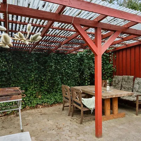 5 Bedroom Amazing In *