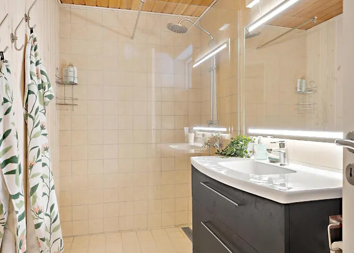 Ferienhaus 5 Bedroom Amazing In *