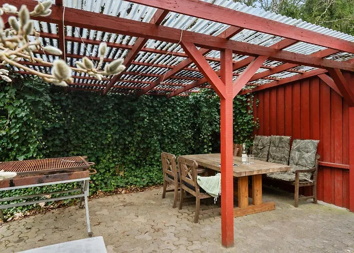 5 Bedroom Amazing In *